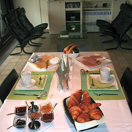 Le Jardin D'epicure ベッド・アンド・ブレックファスト 4*