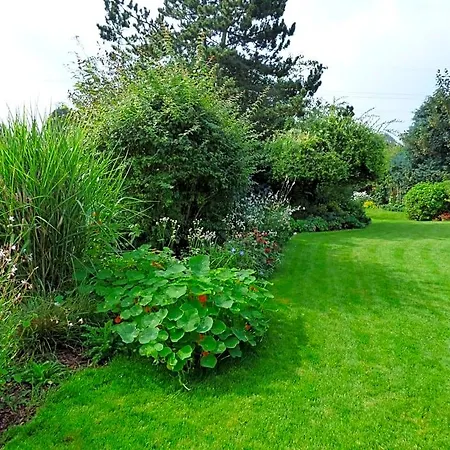 Le Jardin D'epicure 4*
